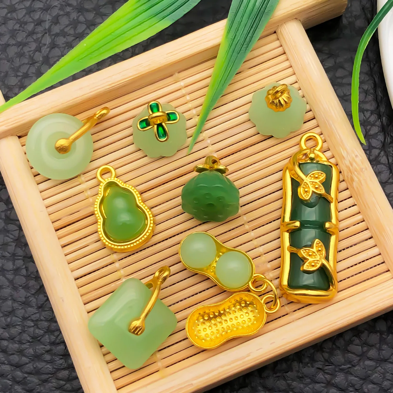 10/25-Piece Chinese Style Hetian Jade Imitation Stone Pendant Set - Perfect for DIY Necklaces, Earrings, and Bracelets.