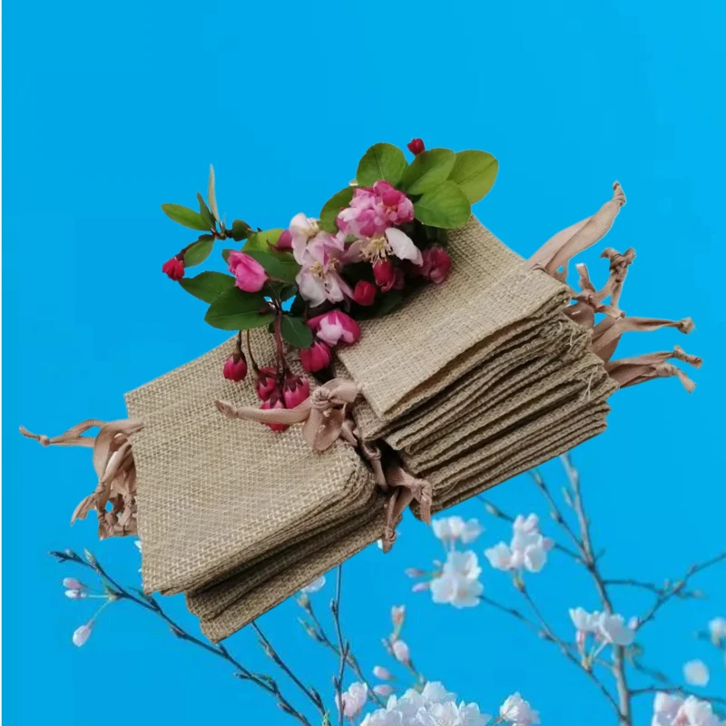 25pcs 7x9 10x14cm Hessian Linen Jute Bags Luxury Gift Packaging Burlap Drawstring Pouch Sachet Organizers for Christmas Displays