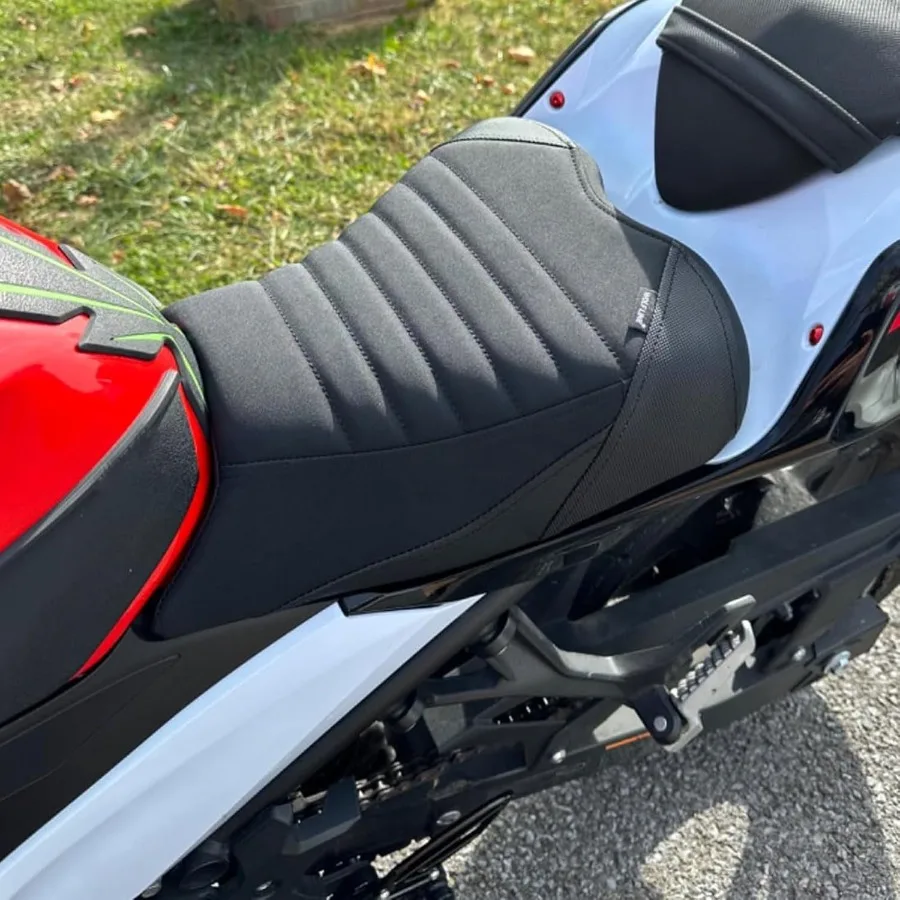 

Туристическое мягкое кожаное переднее сиденье водителя и заднее пассажирское сиденье, подушка заднего сиденья, подходит для Kawasaki ninja 400 Z400 2018 2