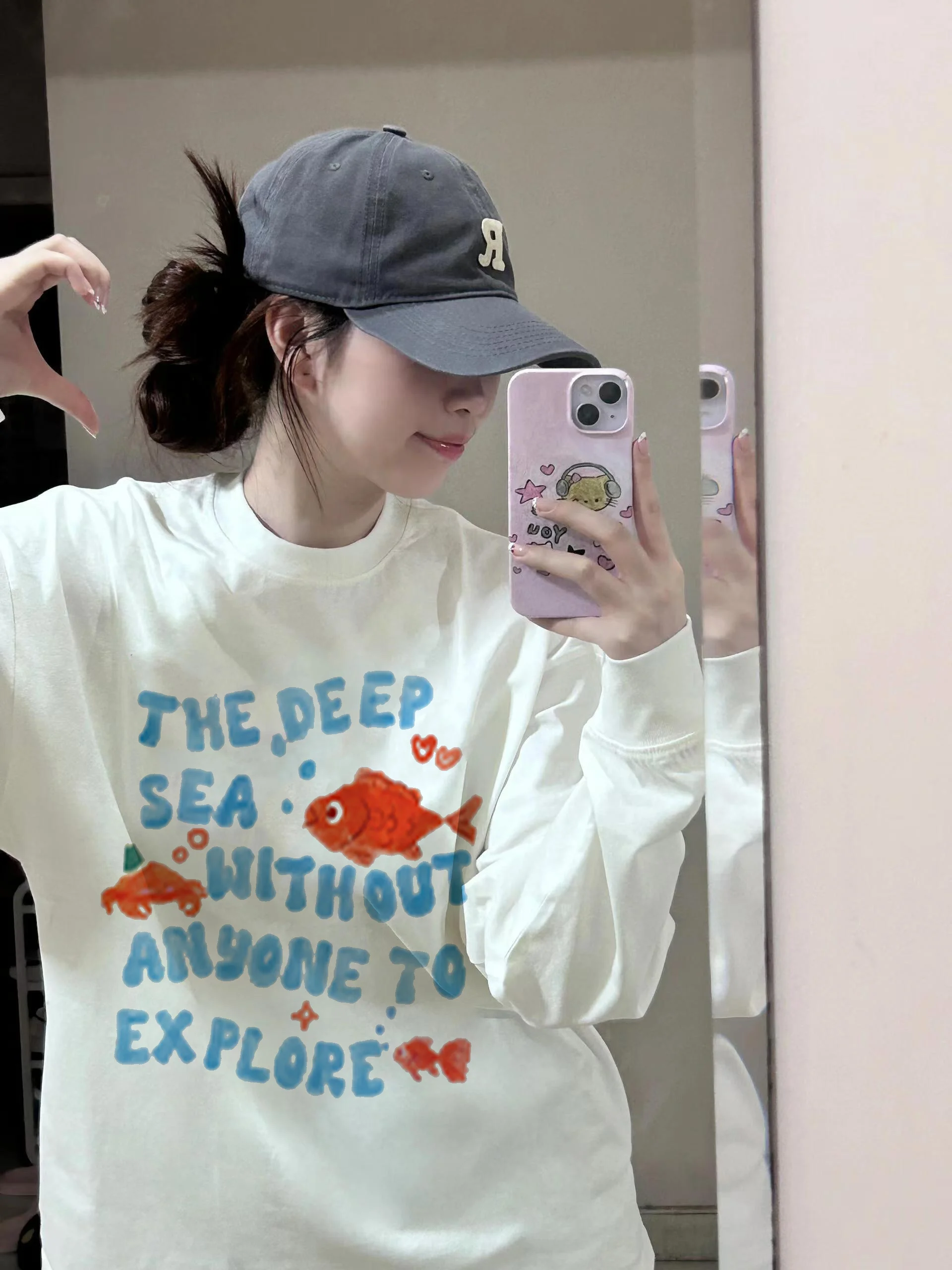 Damska koszulka plus size z nadrukiem złotych rybek, z czystej bawełny, długa, luźna, codzienna, na wiosnę i jesień, biała bluzka, do noszenia pod spód, bazowa koszulka.