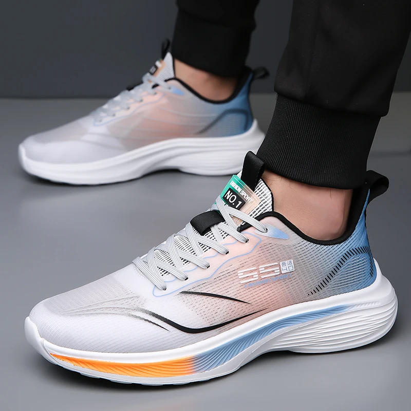 Nuevos zapatos para hombre para verano y otoño, deportivos casuales de malla transpirable, zapatos casuales, zapatos para correr ligeros con suela suave