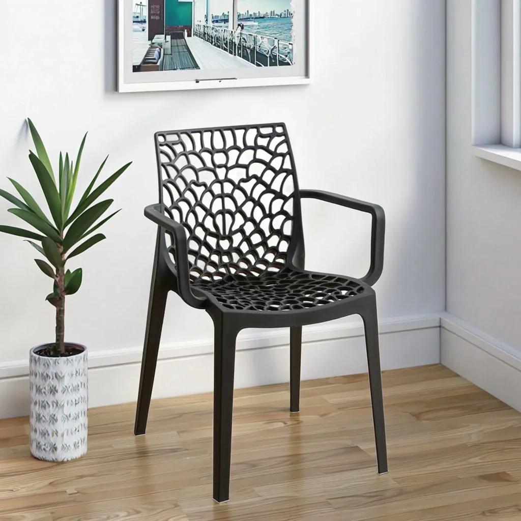 Best-selling and affordable armchair, stackable, suitable for garden or outdoor activities, can be used as a casual dining chair