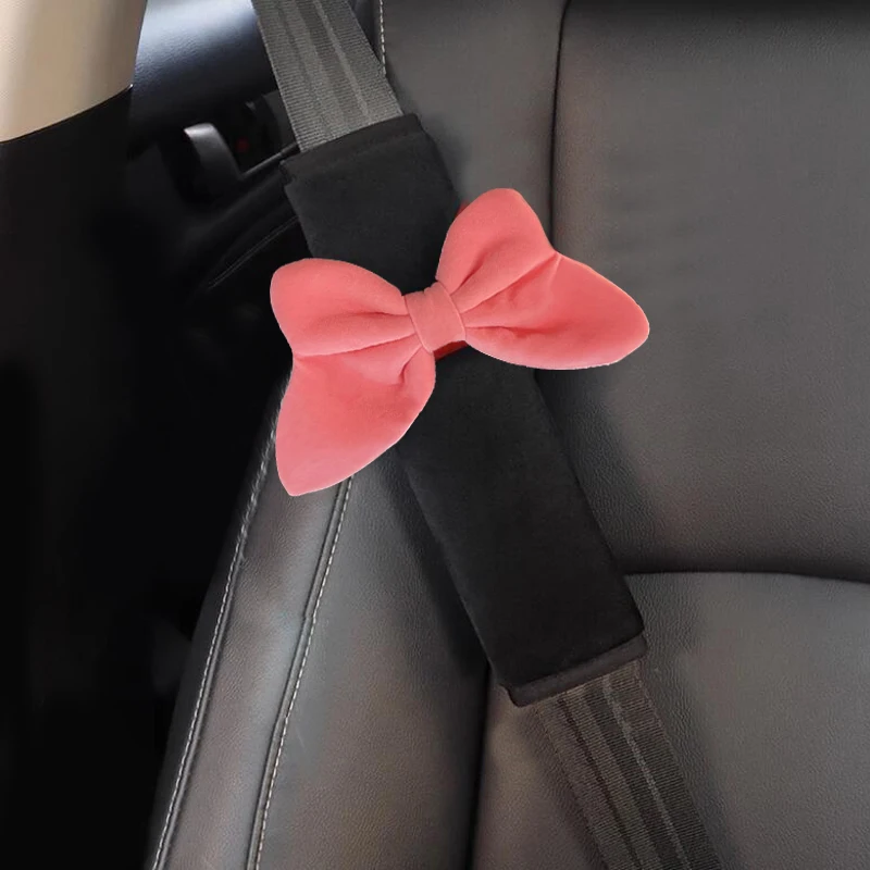 1szt Cute Red Bowknot Uniwersalny pokrowiec na samochodowy pas bezpieczeństwa Miękka pluszowa podkładka na ramię Stylizacja pasów bezpieczeństwa Akcesoria do lusterek samochodowych — zdjęcie 7