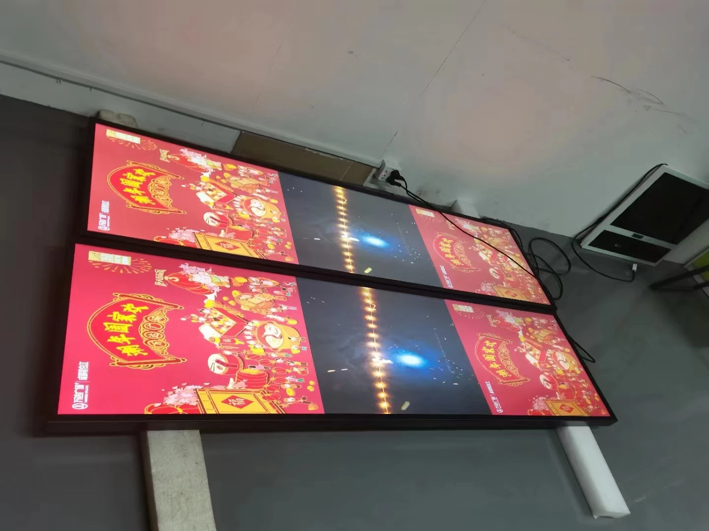 50 55 65 70 75 Inci 4K Monitor Lcd Displayer Iklan Digital Signage, LCD Display Layar Toko Mall Iklan Signage