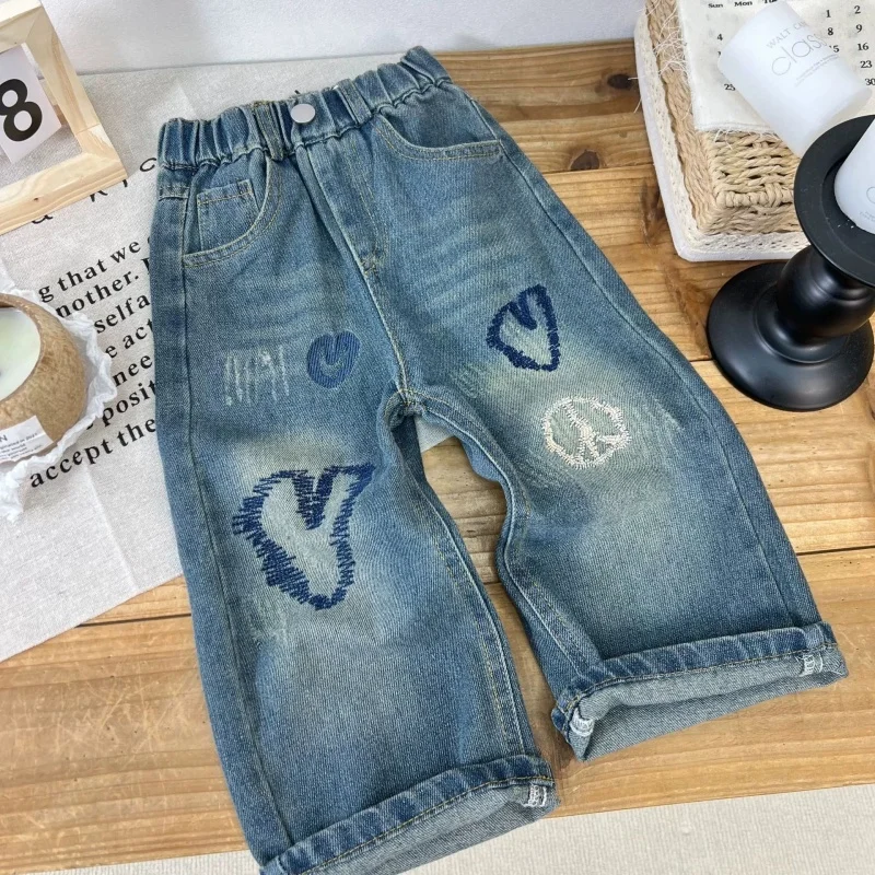 

Korean Autumn Children Girls Straight Pants Love Printed Infant Babys Girls Denim Pants Loose Embroidery Kids Girls Trousers