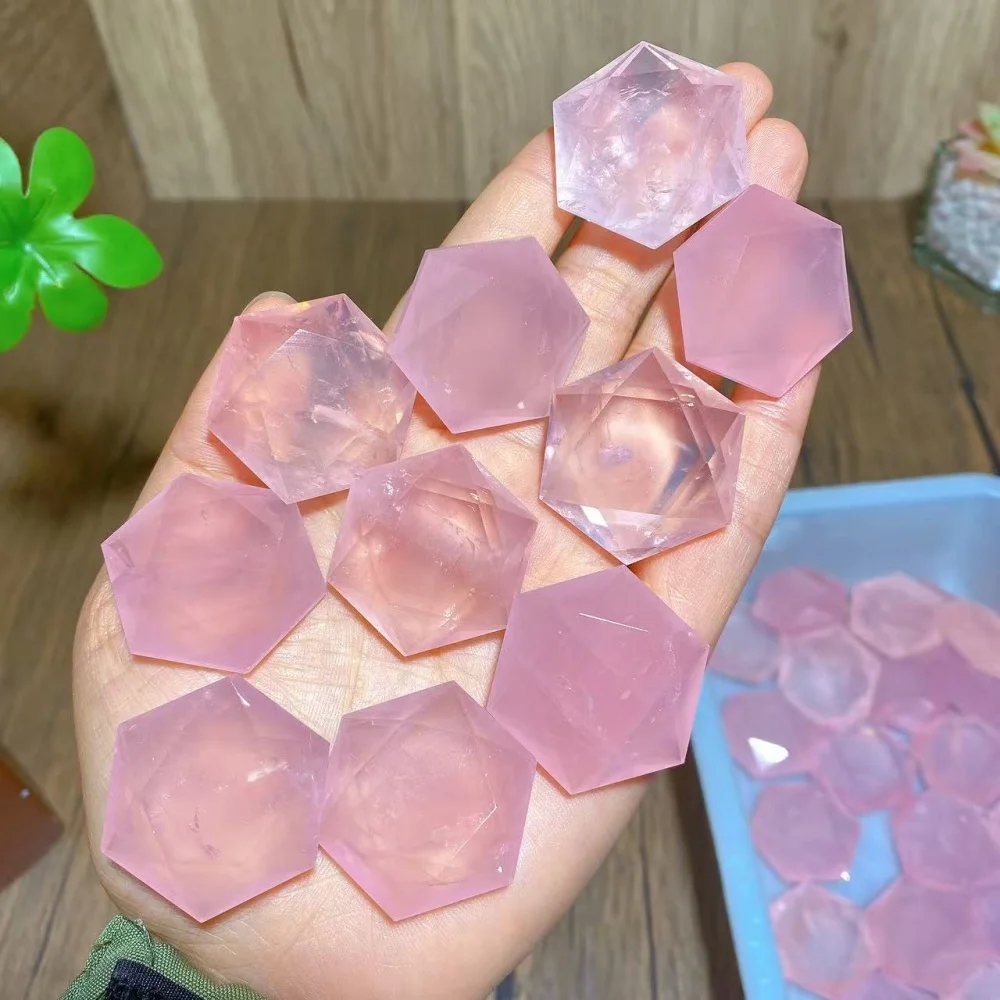 

Кулон-гексаграмма из натурального розового кварца, 3 см, случайный выбор, 1 шт., для самостоятельного изготовления украшений, кулон «Звезда Давида», кристалл для рейки, энергетическое исцеляющее украшение, подарки