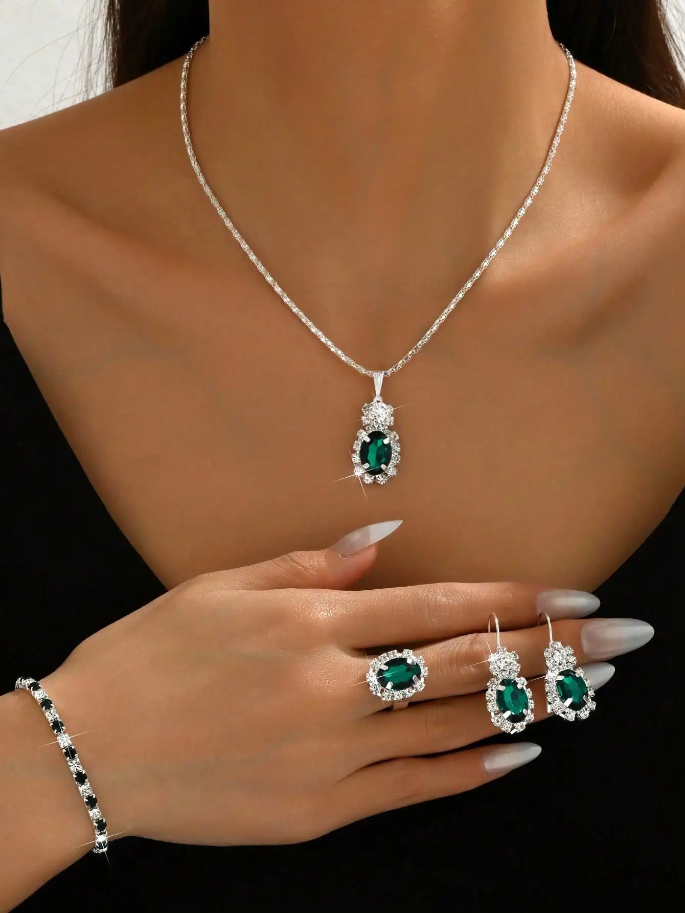 

Набор женских украшений из 5 предметов: колье, серьги, браслет, кольцо, с ромбовидным узором, элегантные свадебные аксессуары в уличном стиле