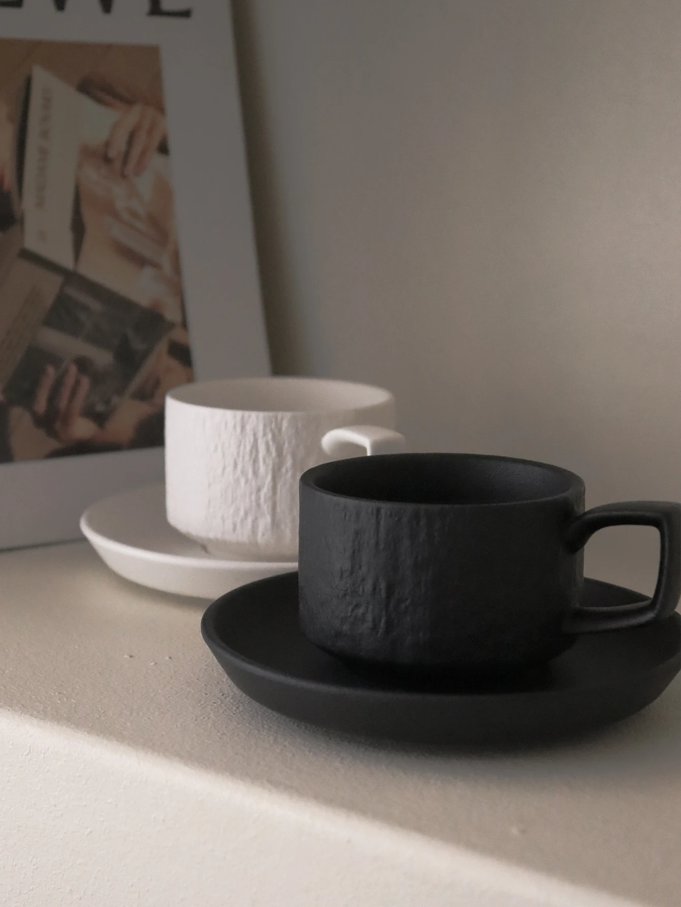 A 200ml two-color mulberry stone premium feeling ceramic coffee cup and saucer high color value exquisite afternoon tea preferre