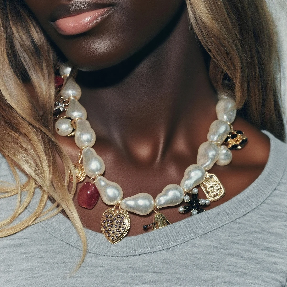 

ZAA Imitation Pearl Pendant Necklace for Women, Elegant Fashion Jewelry Gift for Banquets Parties Weddings