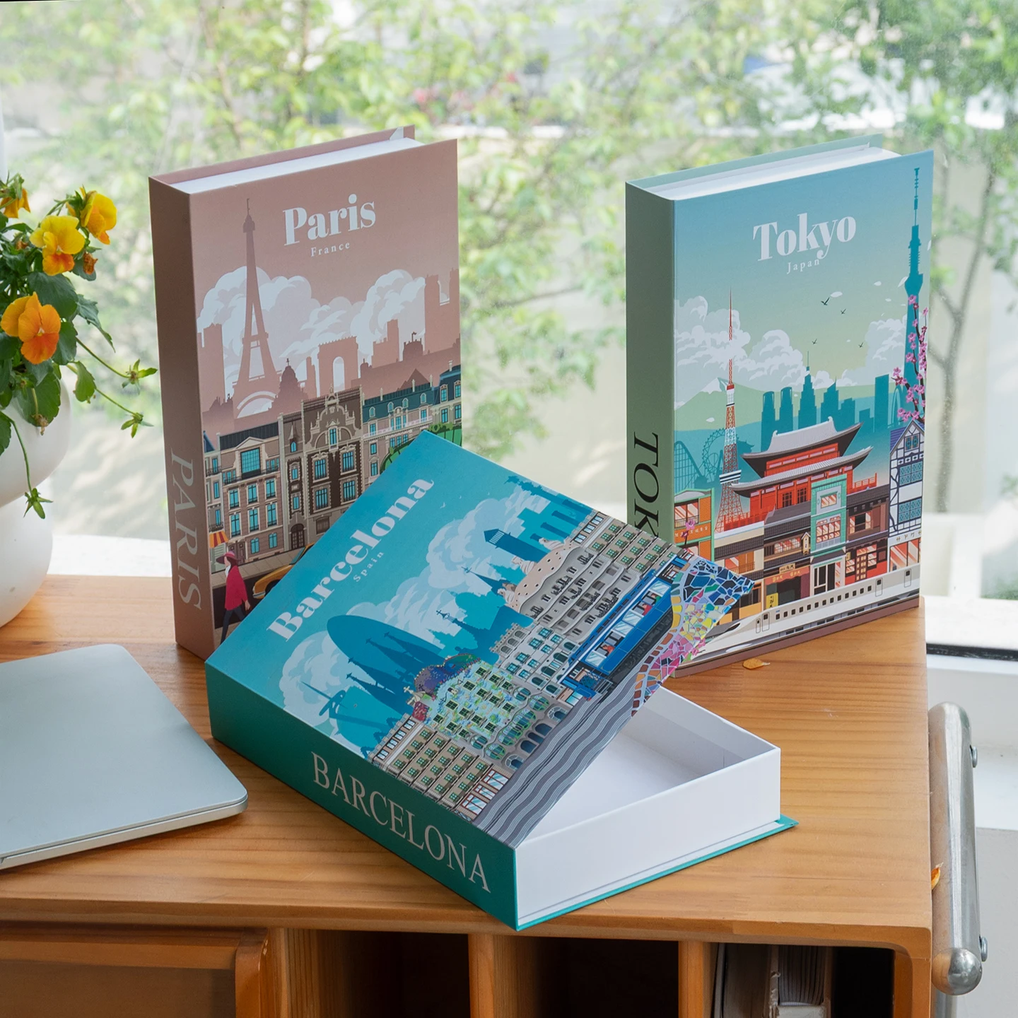 Paris New York London Luxury Fake Book Storage Box Decorative Books Home Decor Coffee Table Bedroom Ornament Interior Decoratio
