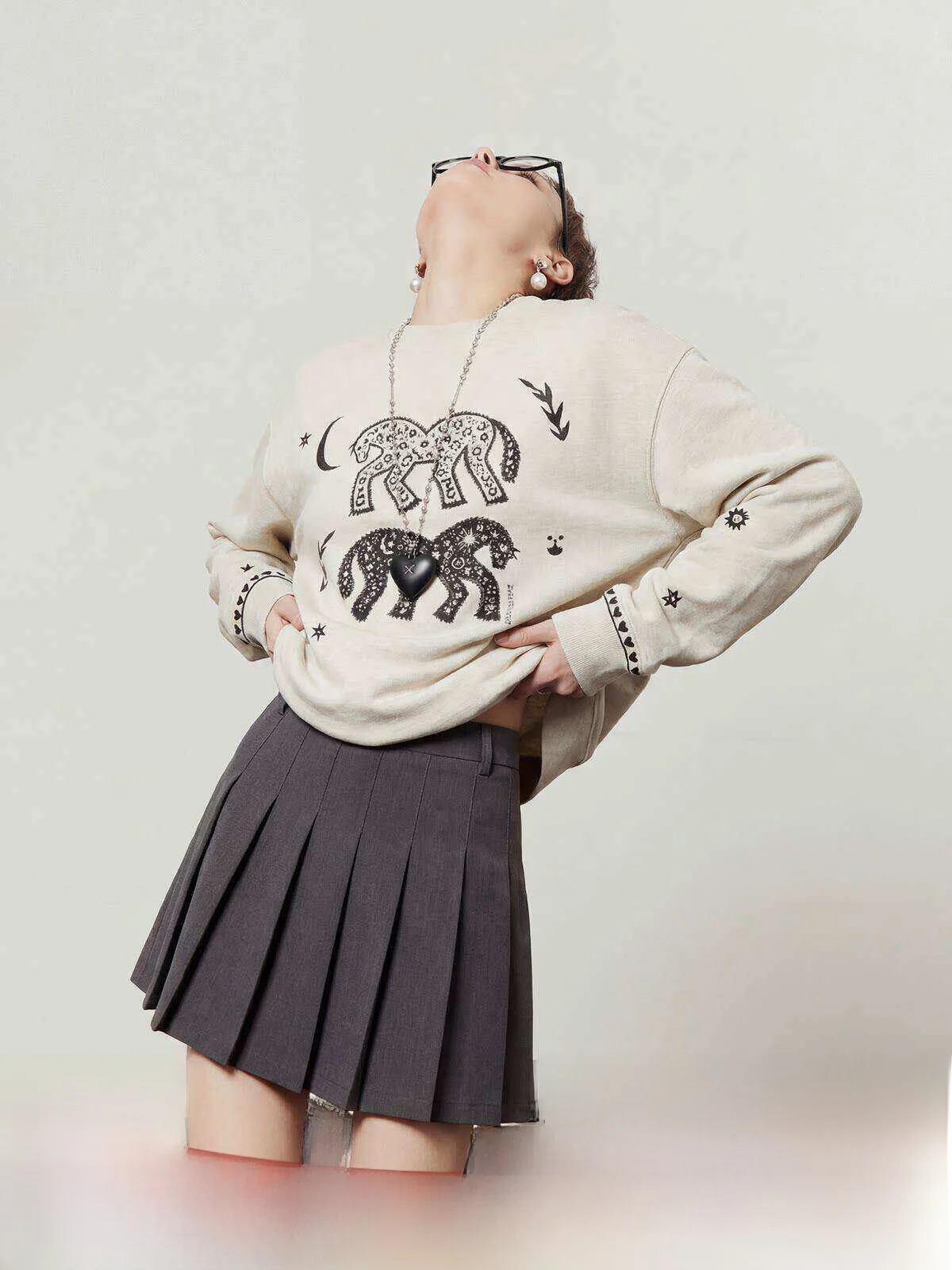 

Floral Grey T-Shirt Women's Loose Print Top Spring 2026 New Style Vintage Style Universal Fit Long Sleeve Regular Length