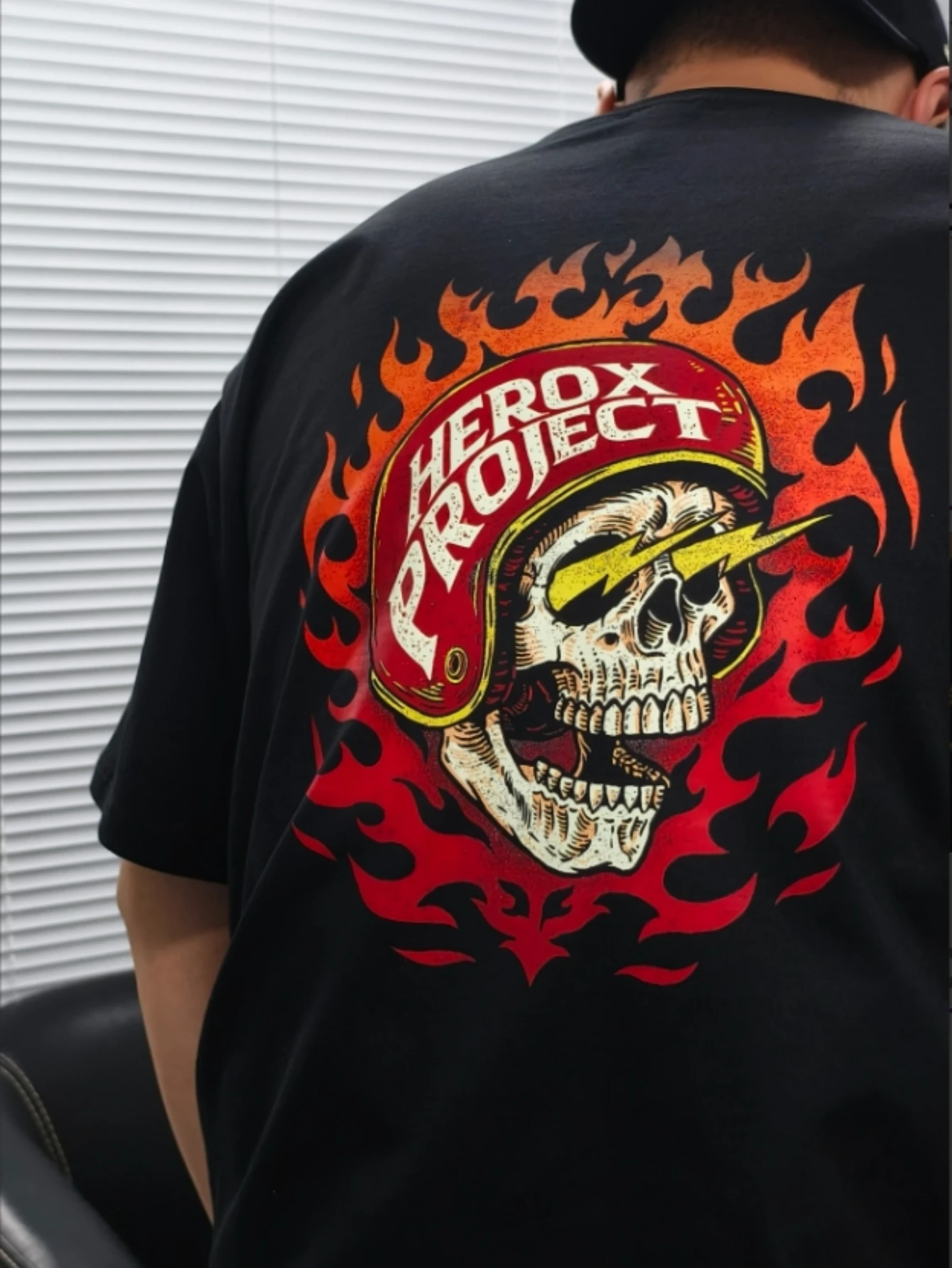 

Retro Flame Skull T-shirt Men's Summer Sweat-absorbing Breathable Top Pure Cotton Motorcycle Short-sleeved Fashion Couple Outfit