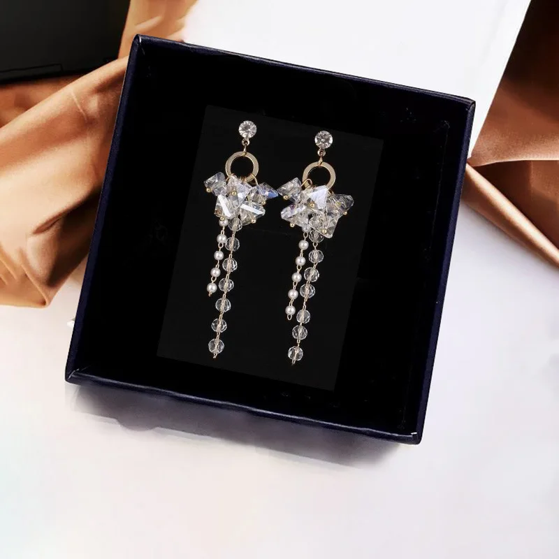 Orecchini pendenti lunghi in cristallo di moda per le donne Cerchio rotondo dorato Mini perline Orecchini pendenti con nappa Gioielli dolci per la festa nuziale