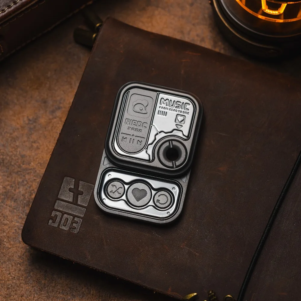 01edc Small Square CD Base Side-Sliding Retro Player with Dense Tactile Feel, Fingertip Sliding Card Decompression Trendy Toy