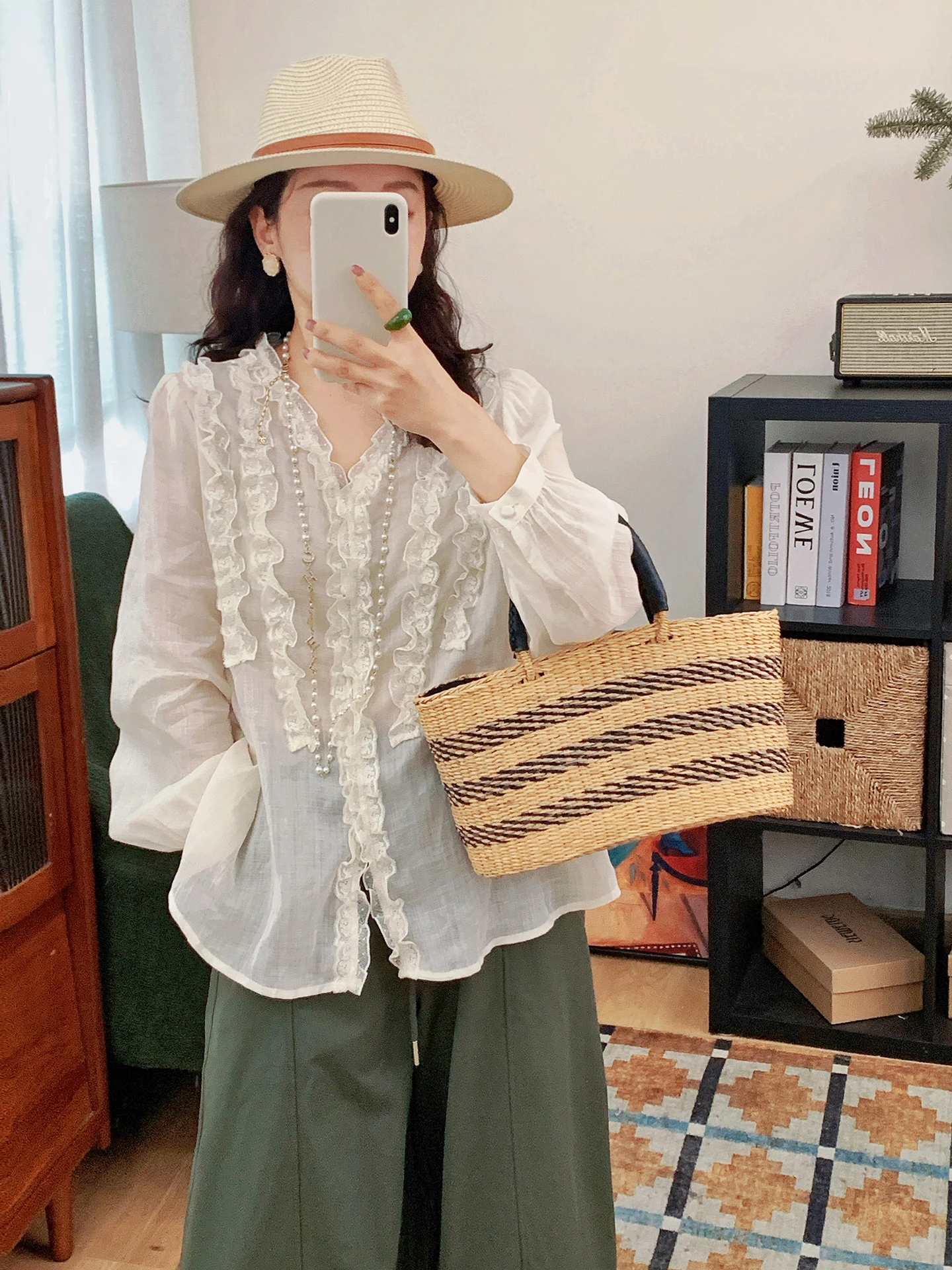 

Ladies Loose Long Sleeve V-Neck Soft Style Cotton Linen Shirt with Lace Ear Design Comfortable Versatile White Water Lily Sen...