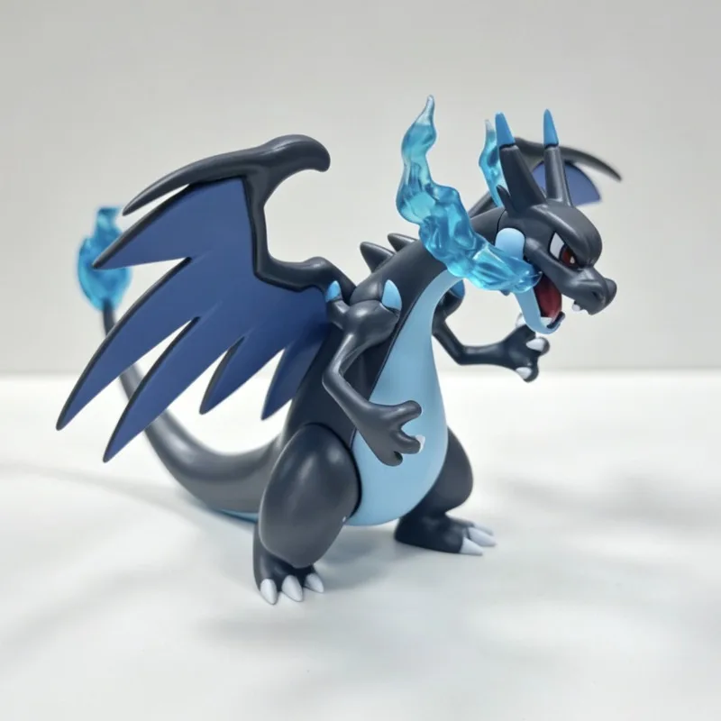 Statue de Charizard X Dragon Noir à l'évolution méga Pokémon, accessoire flamme bleue, figurine décorative pour la maison, cadeau de vacances