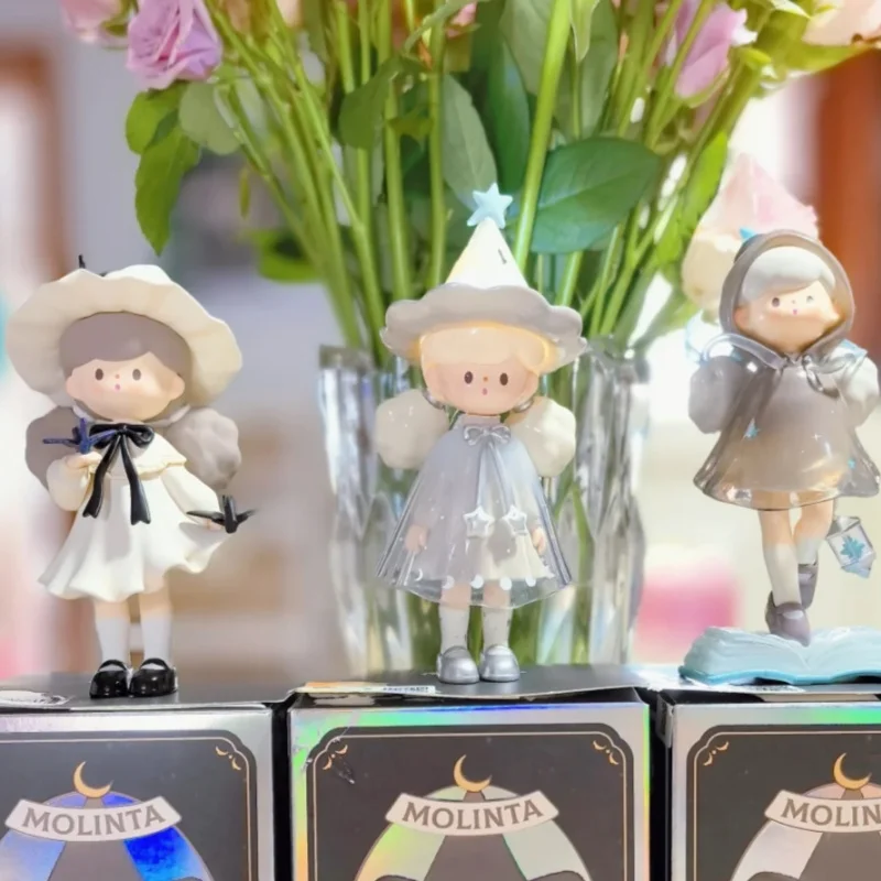 

Hot Genuine Molinta Chasing Light Series V12 Blind Box Cute Doll Mystery Box Anime Figures Room Decoration Collection Kids Gifts