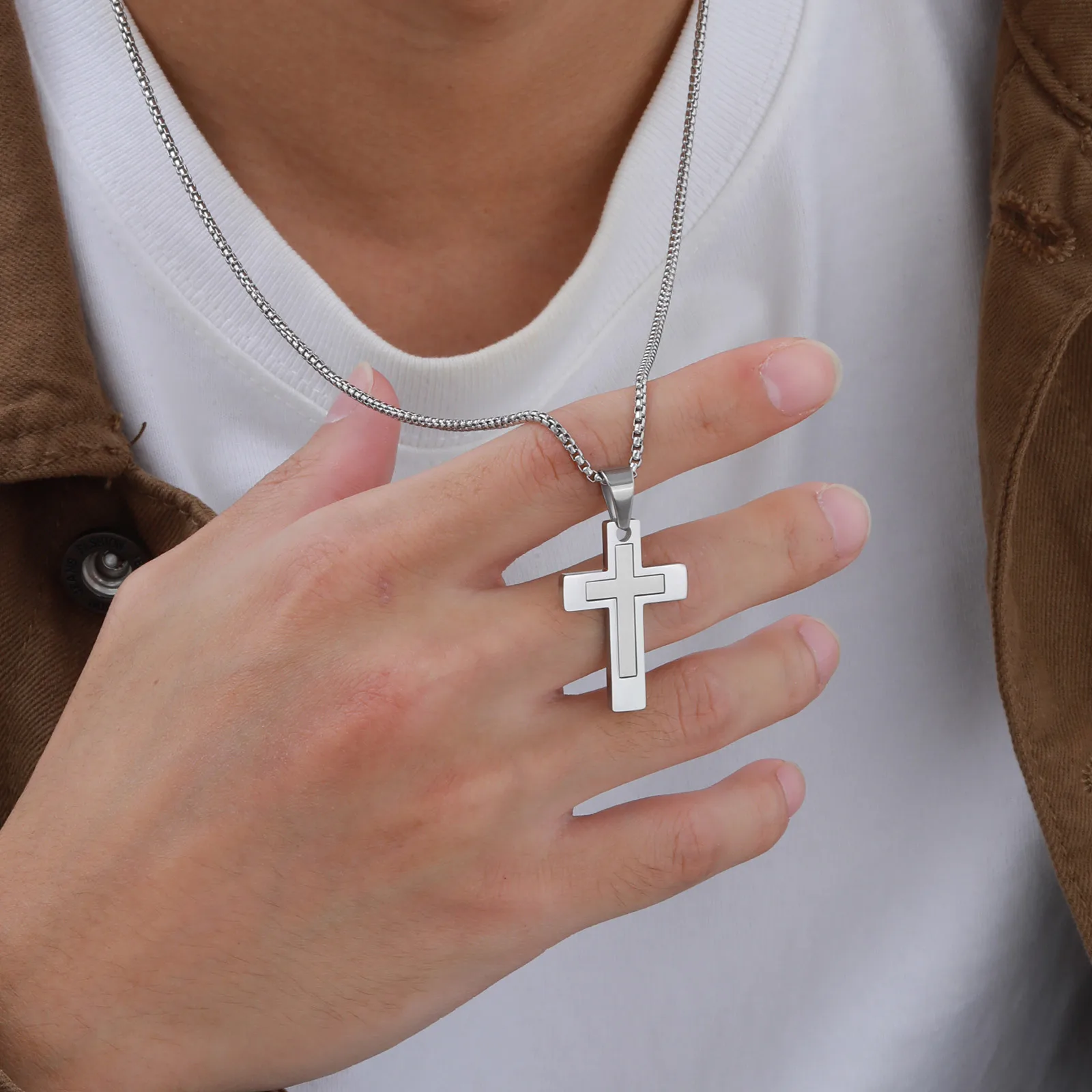 Halsketten mit Kreuz-Anhänger für Männer und Jungen, wasserdichte Halskette aus Edelstahl, christlicher religiöser Glaube, Gebetsschmuck, Geschenk – Detail 3