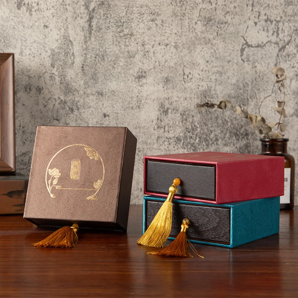 

Винтажная шкатулка для хранения ювелирных изделий, компактная шкатулка для драгоценностей с кисточками, китайская упаковка для ювелирных изделий, портативный браслет, ожерелье, коробка для дома на день рождения