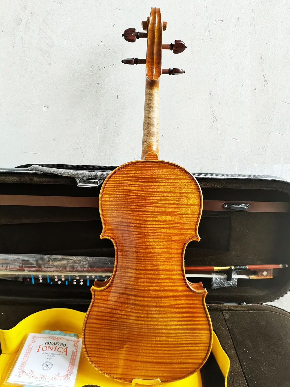 100% Handmade Violin strong tone ！Italian retro Oil Varnish Violin 4/4 Professional Golden violino