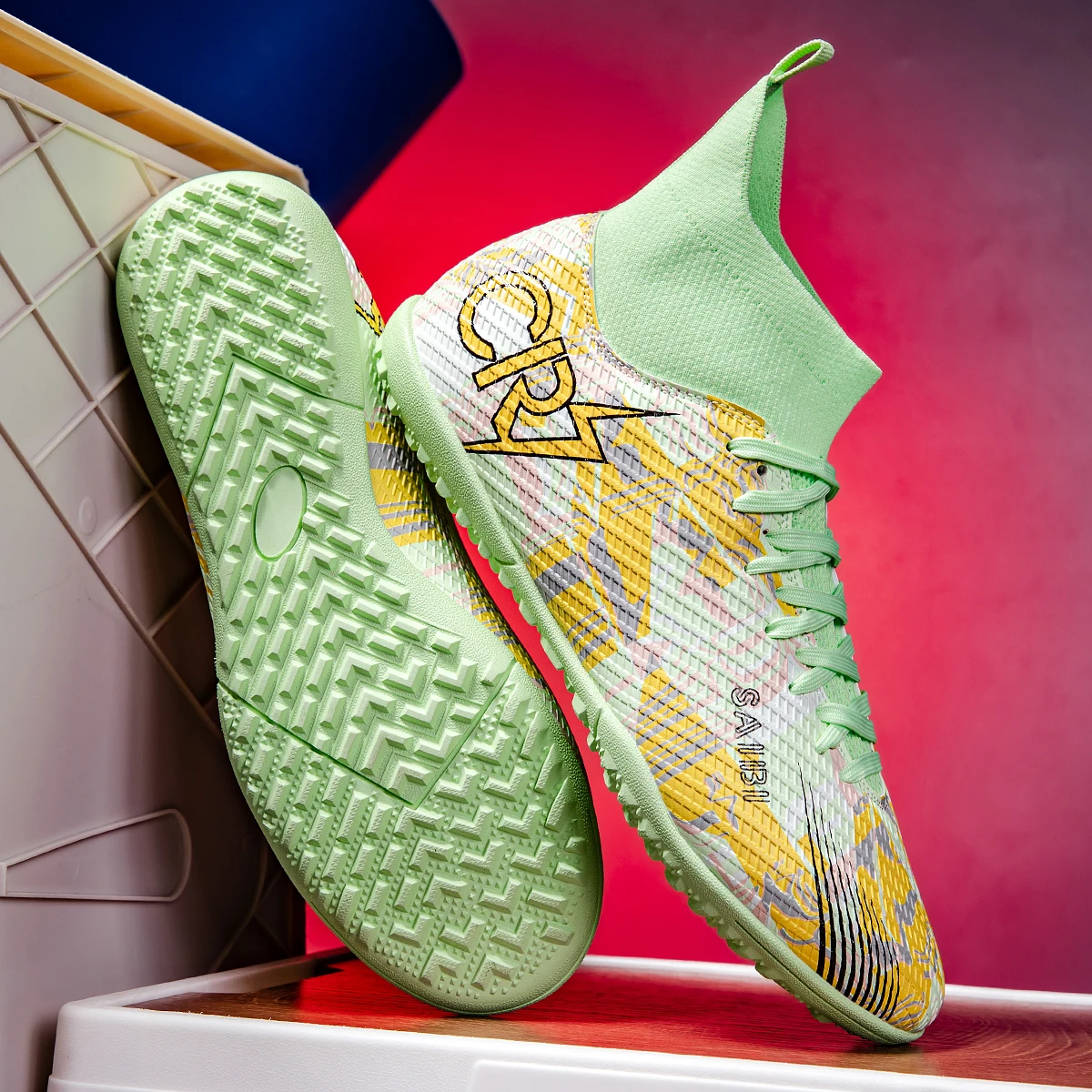 

Breathable men's soccer shoes TF with broken nails, wear-resistant and anti slip, suitable for all seasons