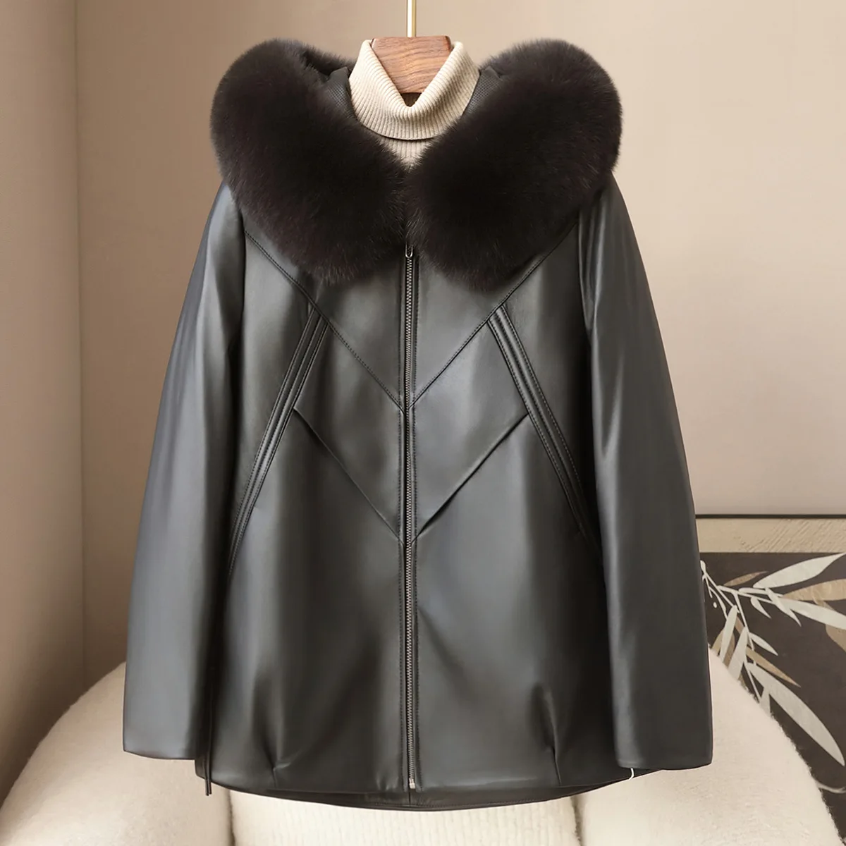 

2025 Simple Genuine Pu Sheepskin Hooded Leather Down Jacket for Spring Women's Fox Fur Collar Goose Down Coat