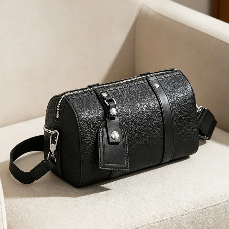 

Fashion Pillow Crossbody Bag Men Barrel-Shaped Shoulder Bag Luxury Leather Crossbody Bags for Men Large Capacity Sling Pack Male