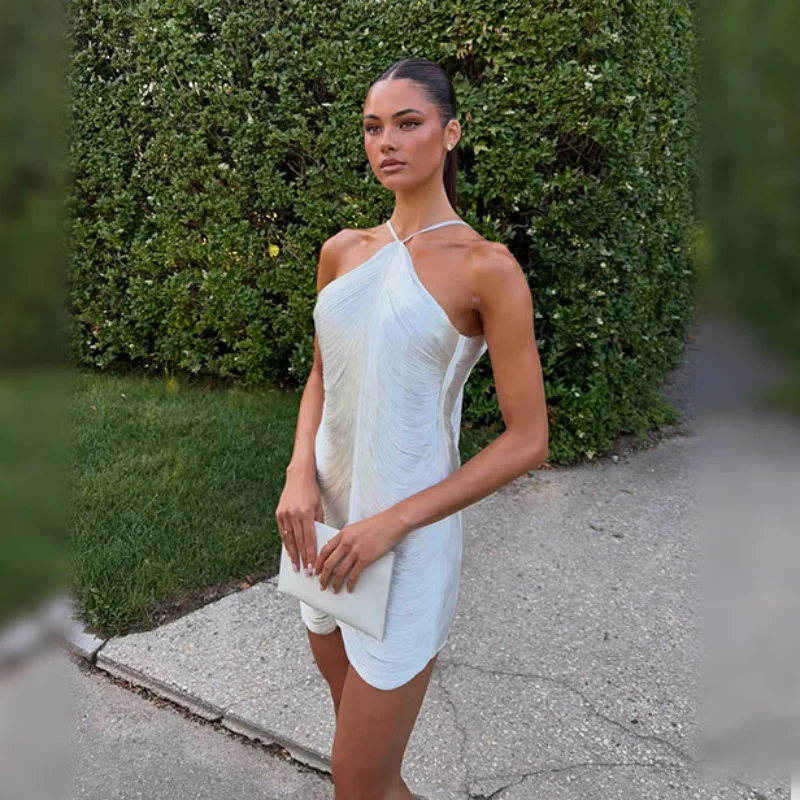 Vestido Mini Feminino Elegante com Decote Halter e Borlas, Saia de Cetim Bodycon com Amarração Fina e Barra Curva, Ideal para Festas Noturnas de Verão e Convidadas de Casamento