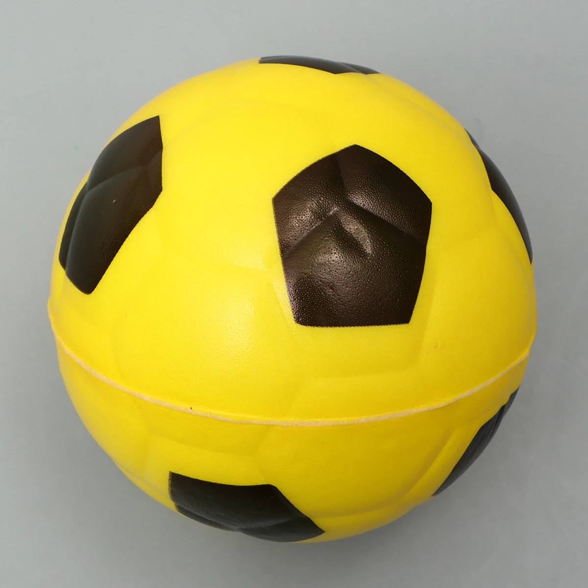 1pc PU Calcio Giocattolo Sport all'aria aperta Giocattoli Calci solidi Puntelli educativi Regalo di compleanno per bambini (colore 10 cm)