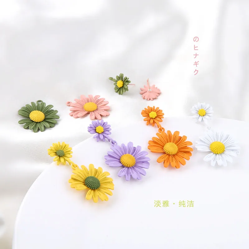 1pcs Diy Jewelry Small Daisy Earrings Fresh Wild Spring Flower Color Matching Earrings Handmade Charms