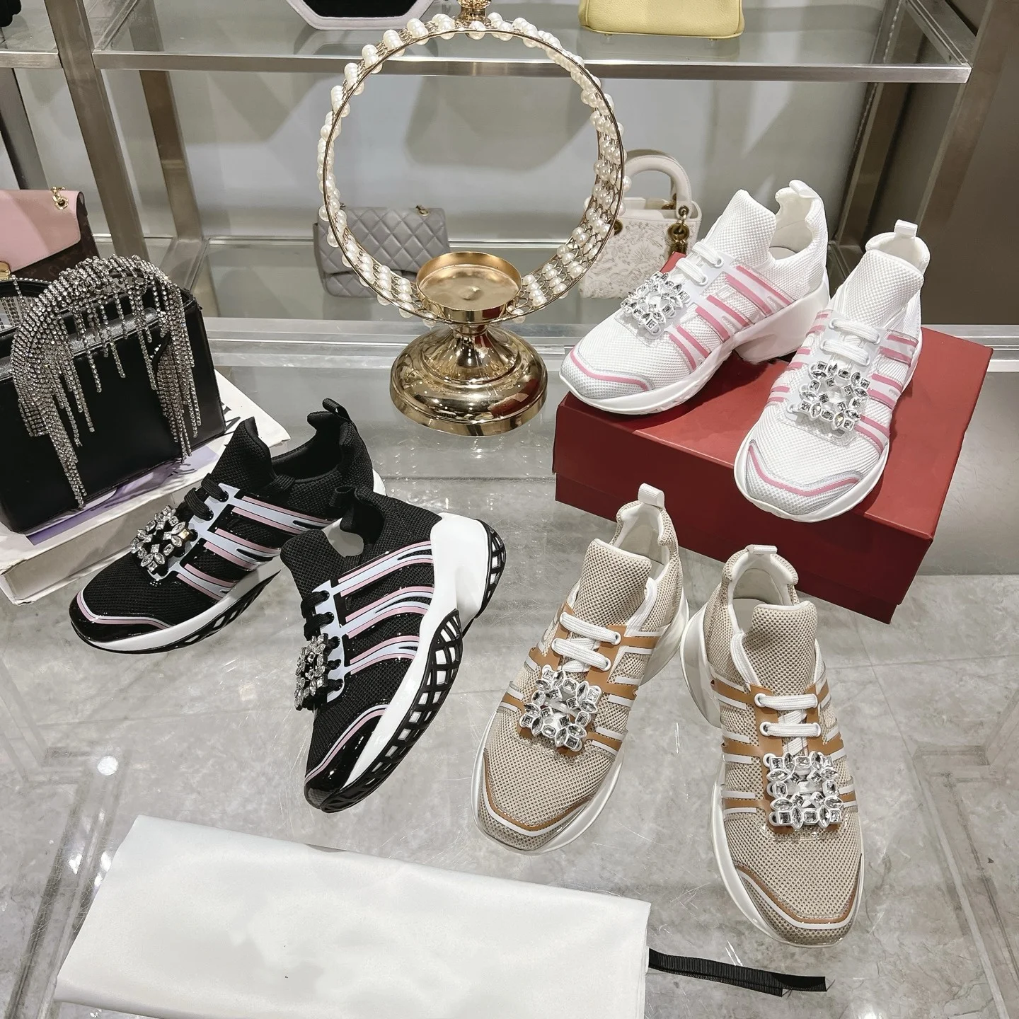 

2025 New Color Block Mirror Mesh Fabric Removable Sparkling Diamond Buckle Lightweight Fashionable Women's Shoes