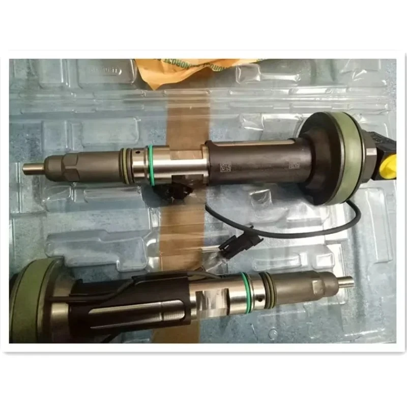 

QSK19 Engine Parts 4964171 INJECTOR ASSEMBLY 4955525 4918072