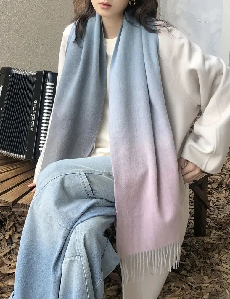 2023-double-sided-gradient-scarf-fashionable-winter-popular-neck-warmer-stylish-accessory-for-men-and-women