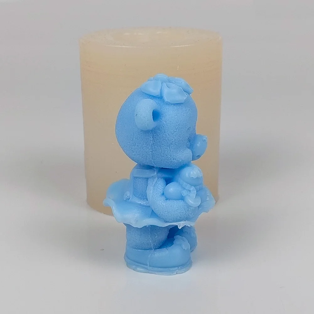 

3D Animals Mold Little Bear Girl With Halter Skirt Moulds Silicone Candle Soap Molds Holding Doll Wedding Birthday DW0769