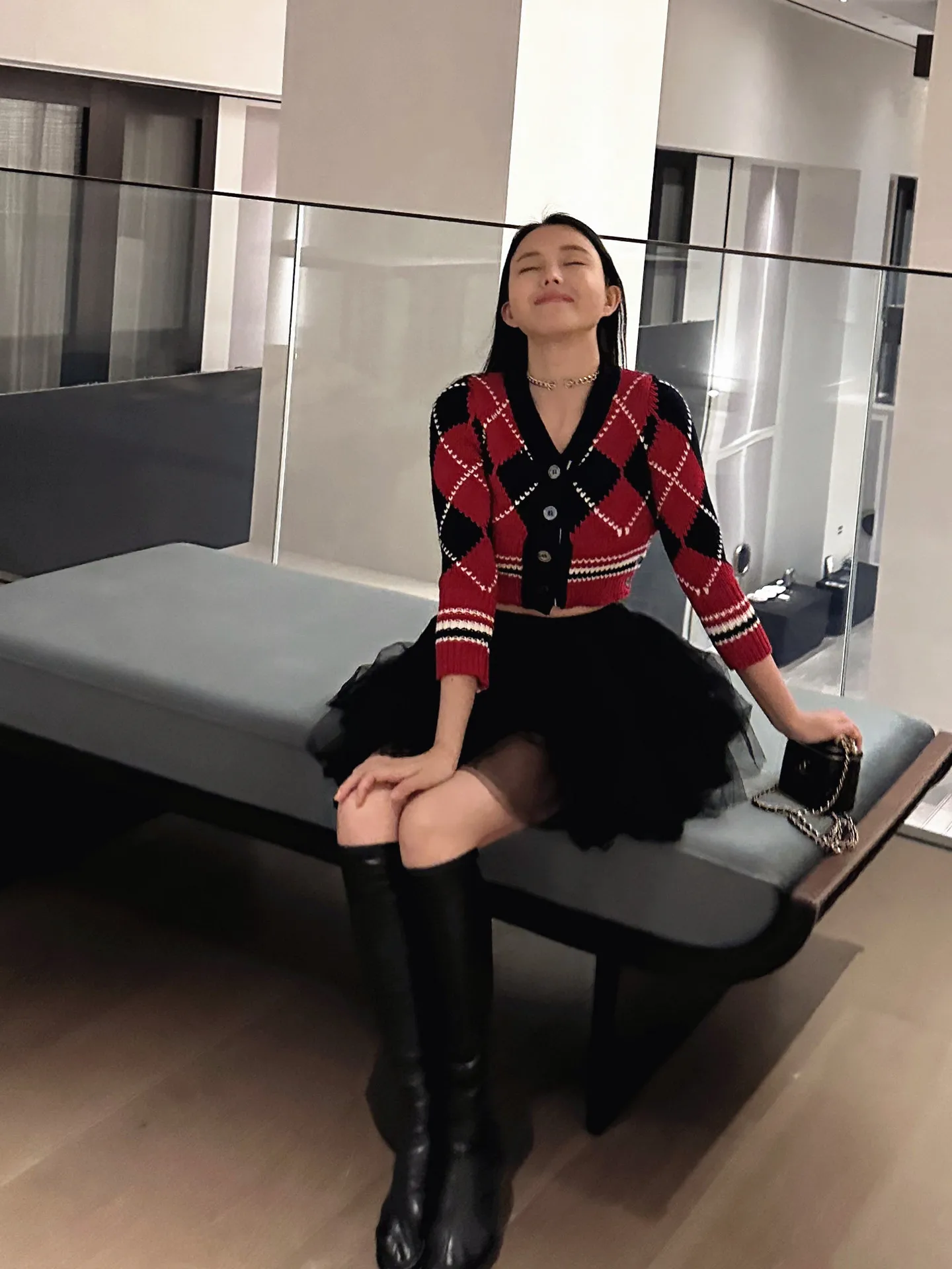 

Женский вязаный кардиган MadmanM с винтажным ромбовидным узором, приталенный, на пуговицах, с V-образным вырезом, красный, с длинными рукавами