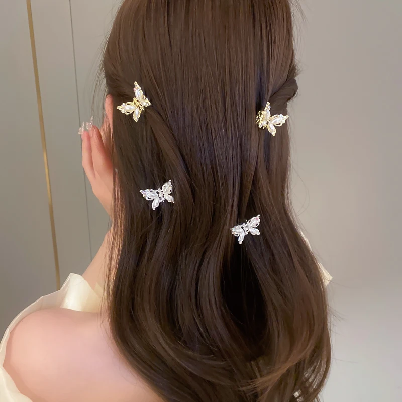 女の子と女性のための蝶のヘアクリップ,ラインストーンがちりばめられたファッションのヘアクリップ,豪華なデザインのヘアアクセサリー2023