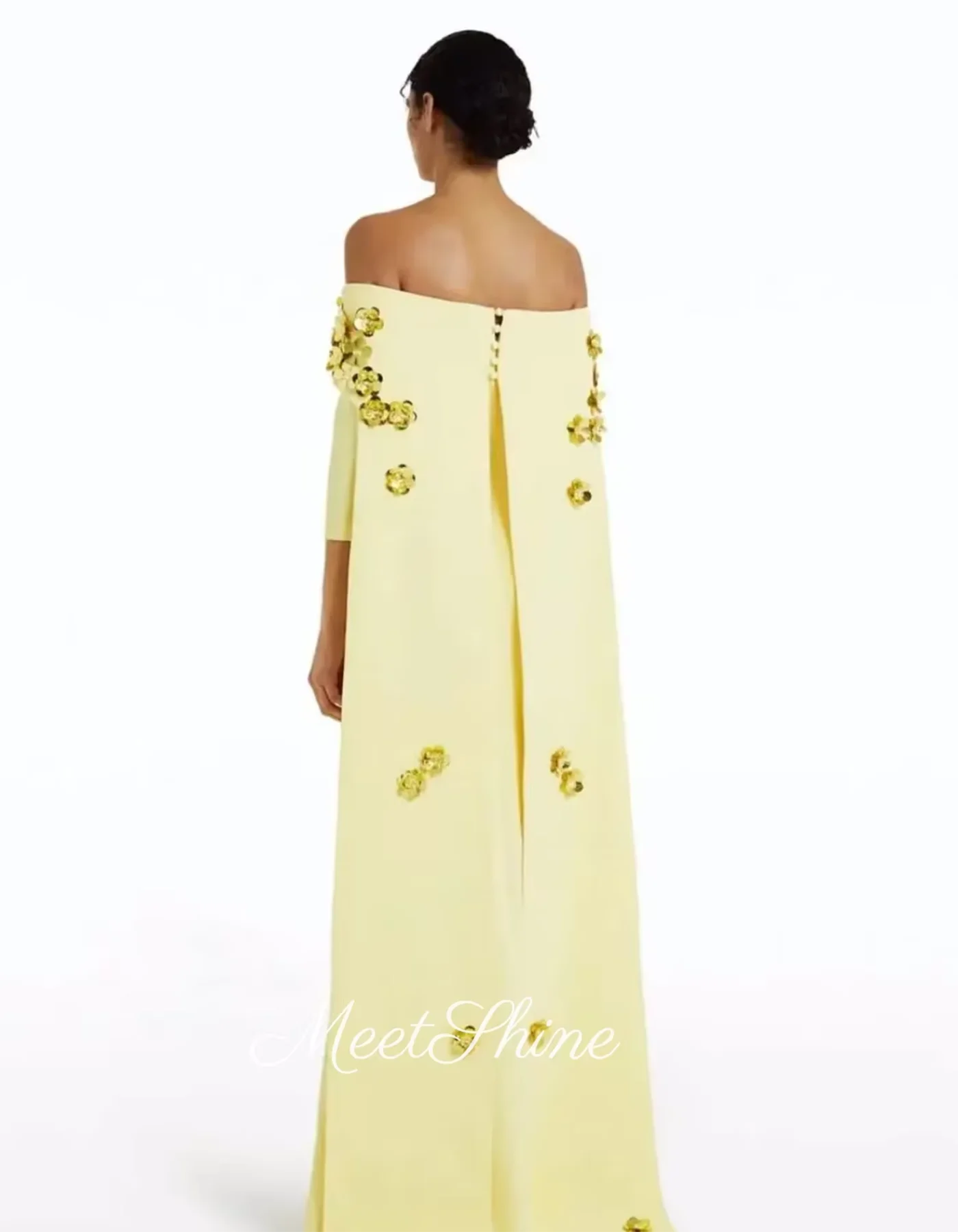 黄色のストラップレスウエディングドレスドバイマーメイドイブニングドレスオフショルダー 3D 花ケープスリーブのウェディングドレスカスタマイズ