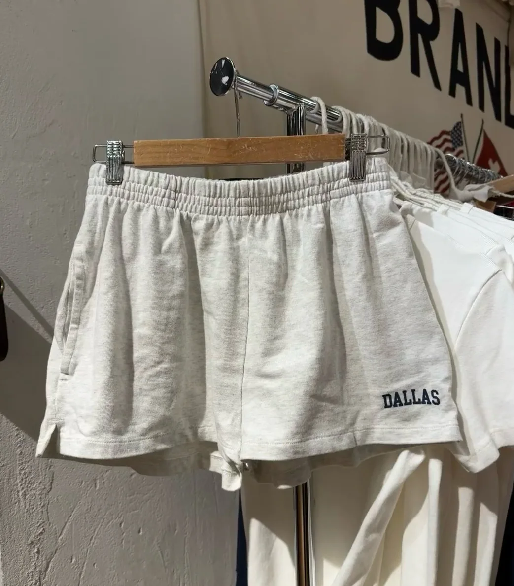 

Новые летние шорты с буквенным принтом, женские хлопковые повседневные спортивные шорты с эластичной резинкой на талии, милые шикарные винтажные шорты в консервативном стиле