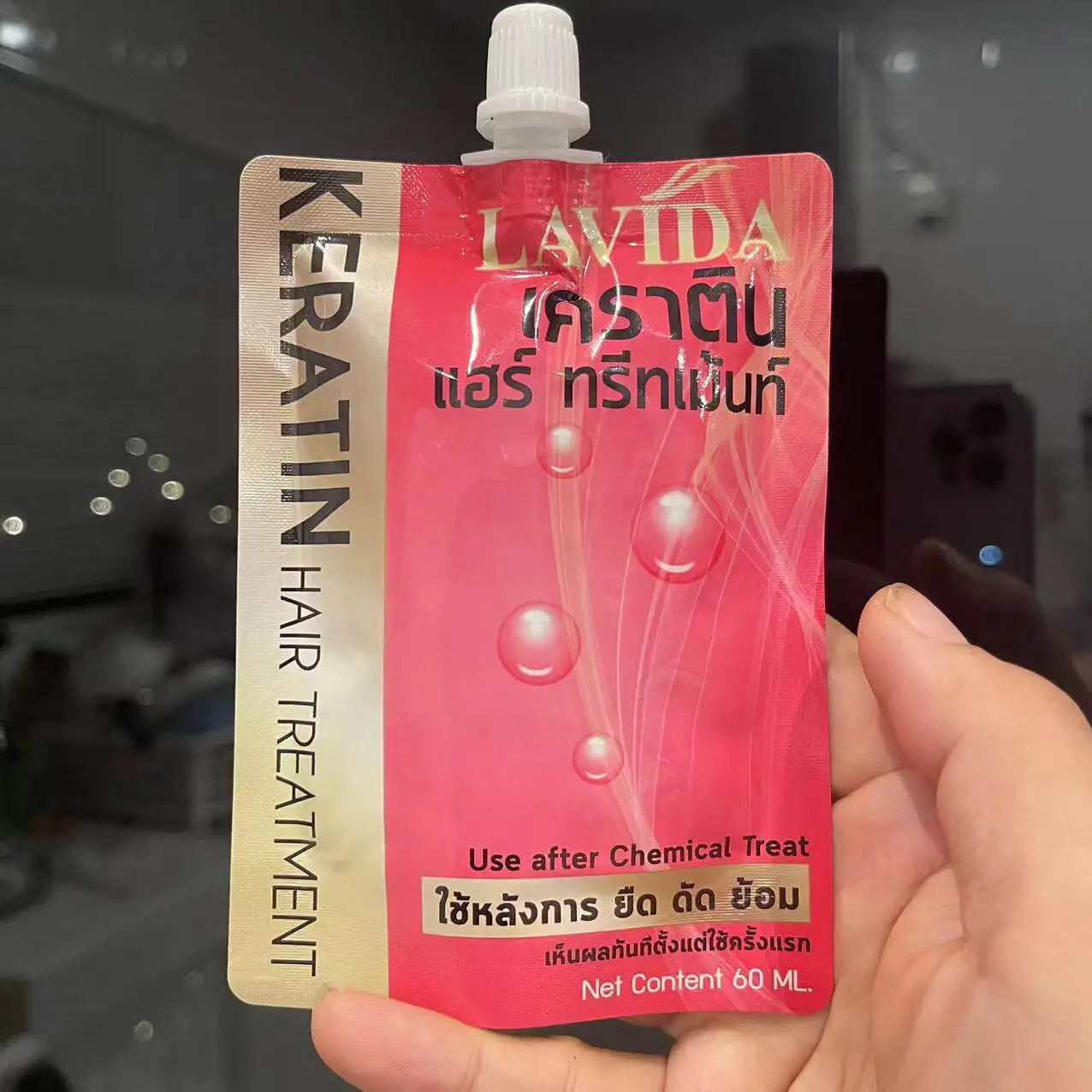 

Thai Lavida Floral Scented Hair Mask 60g, Repairs Damaged Hair & Tames Frizz, Nourishing Treatment
