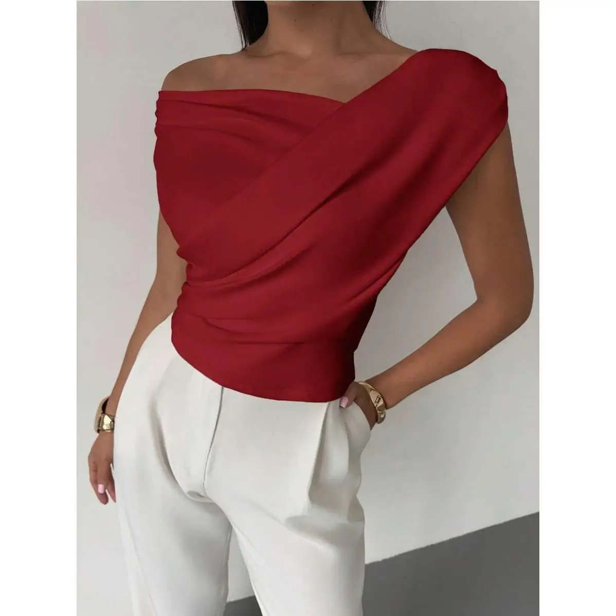 

Женская приталенная футболка однотонного цвета с асимметричным вырезом на плече, короткий рукав, в китайском этническом стиле, весна 2026