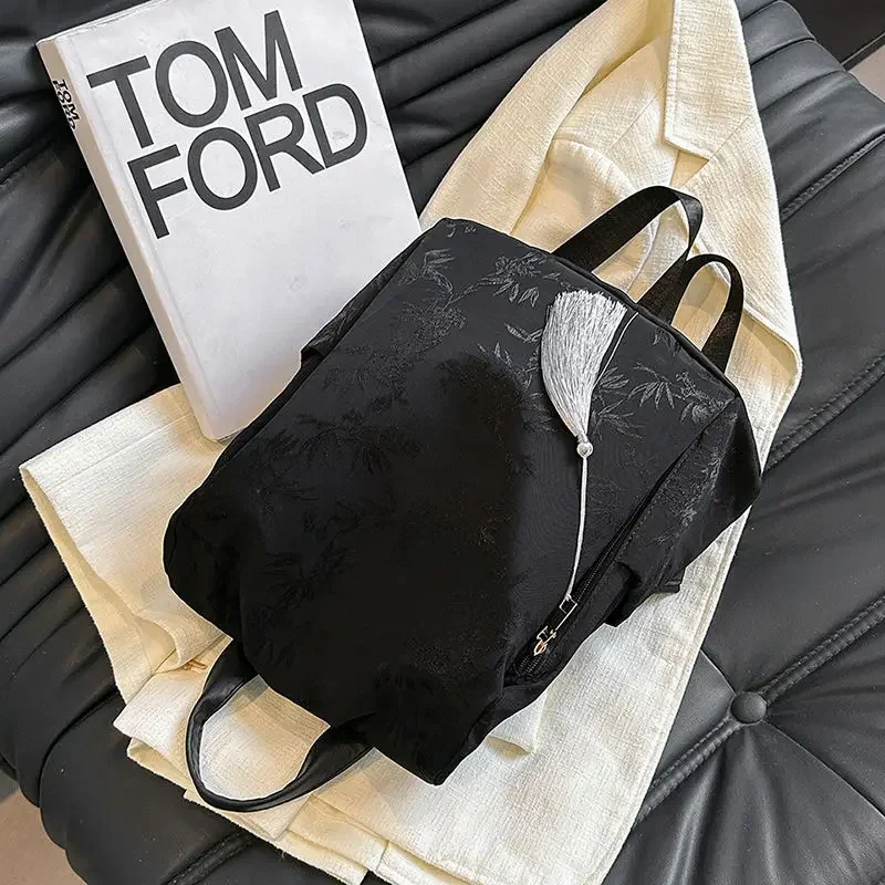 Chinese Style Dark Pattern Simple Commuting Retro Versatile and Versatile Lightweight Travel Carrying Backpack for Women
