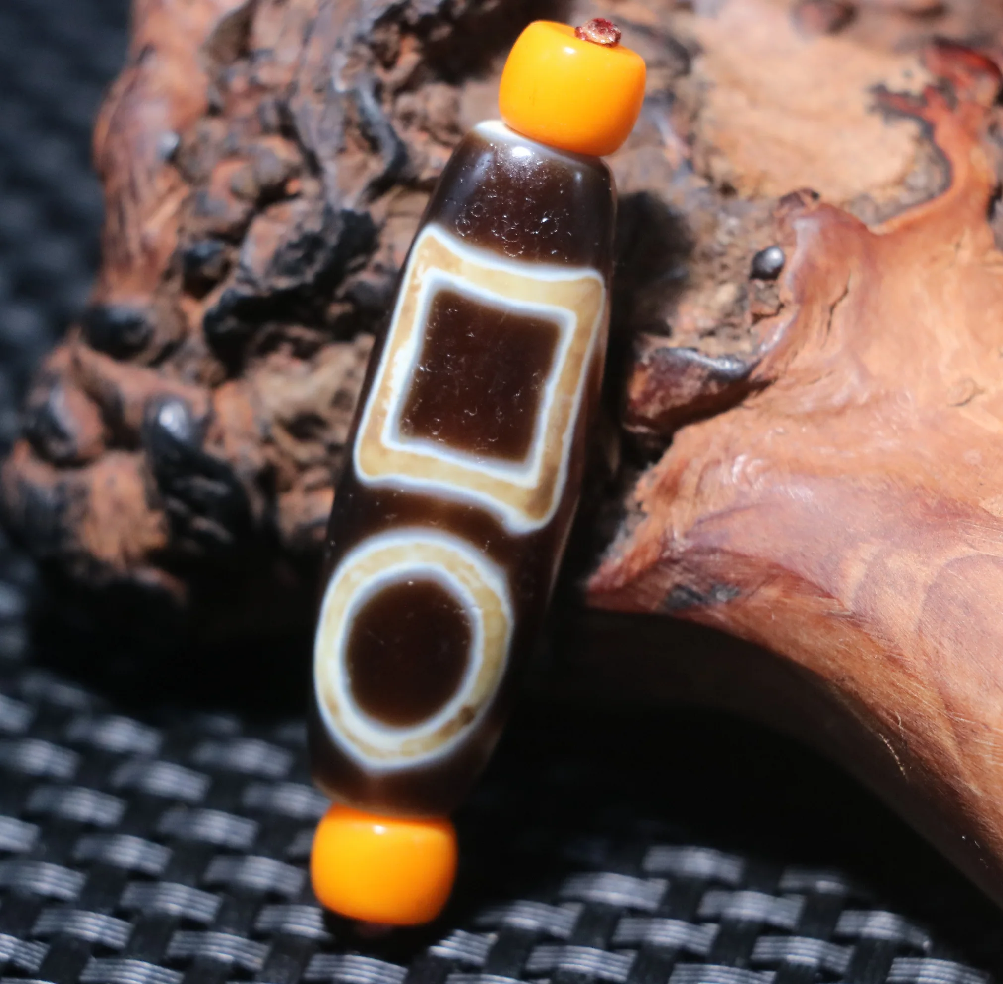 

Magic Energy Tibetan Old Agate Heaven&Earth Ruyi As You Wish dZi Bead Totem 5A Amulet Fit For Pendant TIMESTOWN