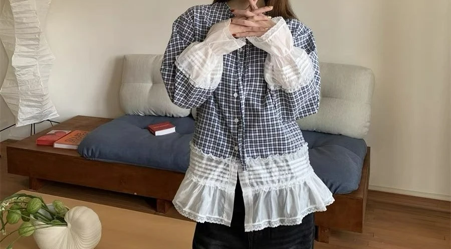 Wearing Lace Hem Butt Curtain with Plaid Shirt Underneath Female Design Sense Top Plaid Pattern Is Versatile and Sweet