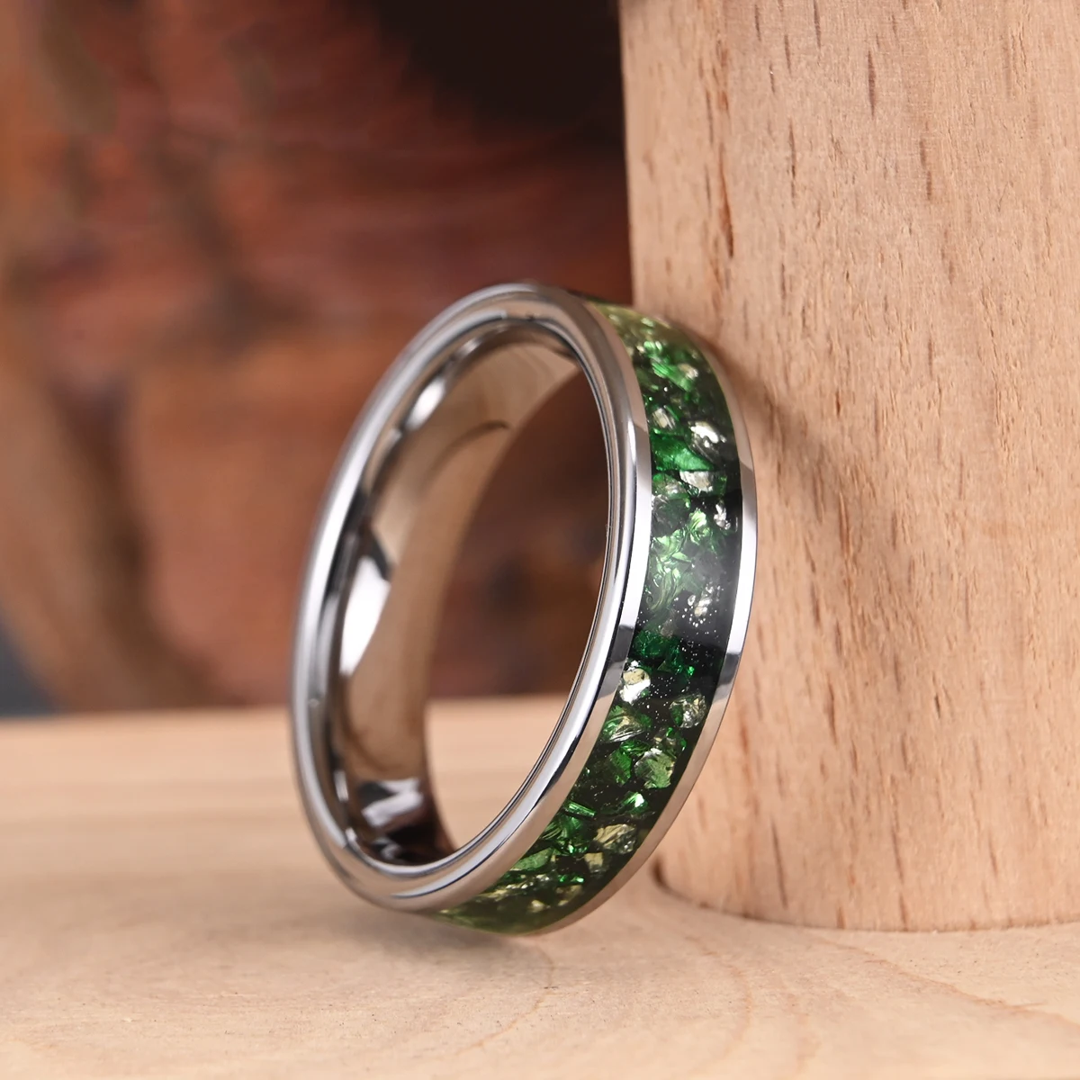 Tungsten Carbide Men's and Women's Rings 6mm with Green Gemstone Women's Wedding Bands Fashionable and Comfortable to Wear