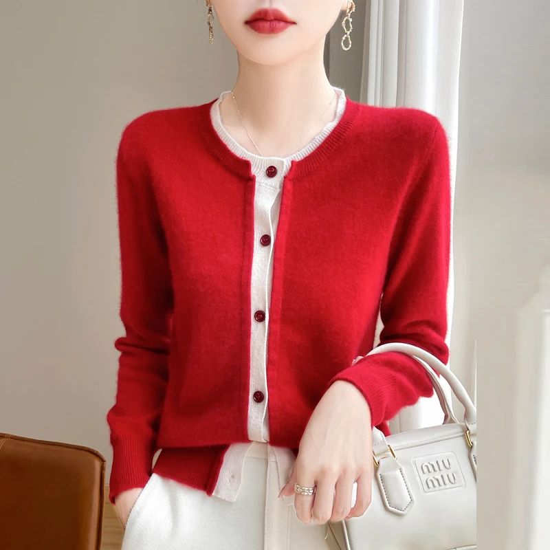 Autumn and winter new 100% pure sweater women's O-neck cardigan fake two loose casual contrast long-sleeved coat.