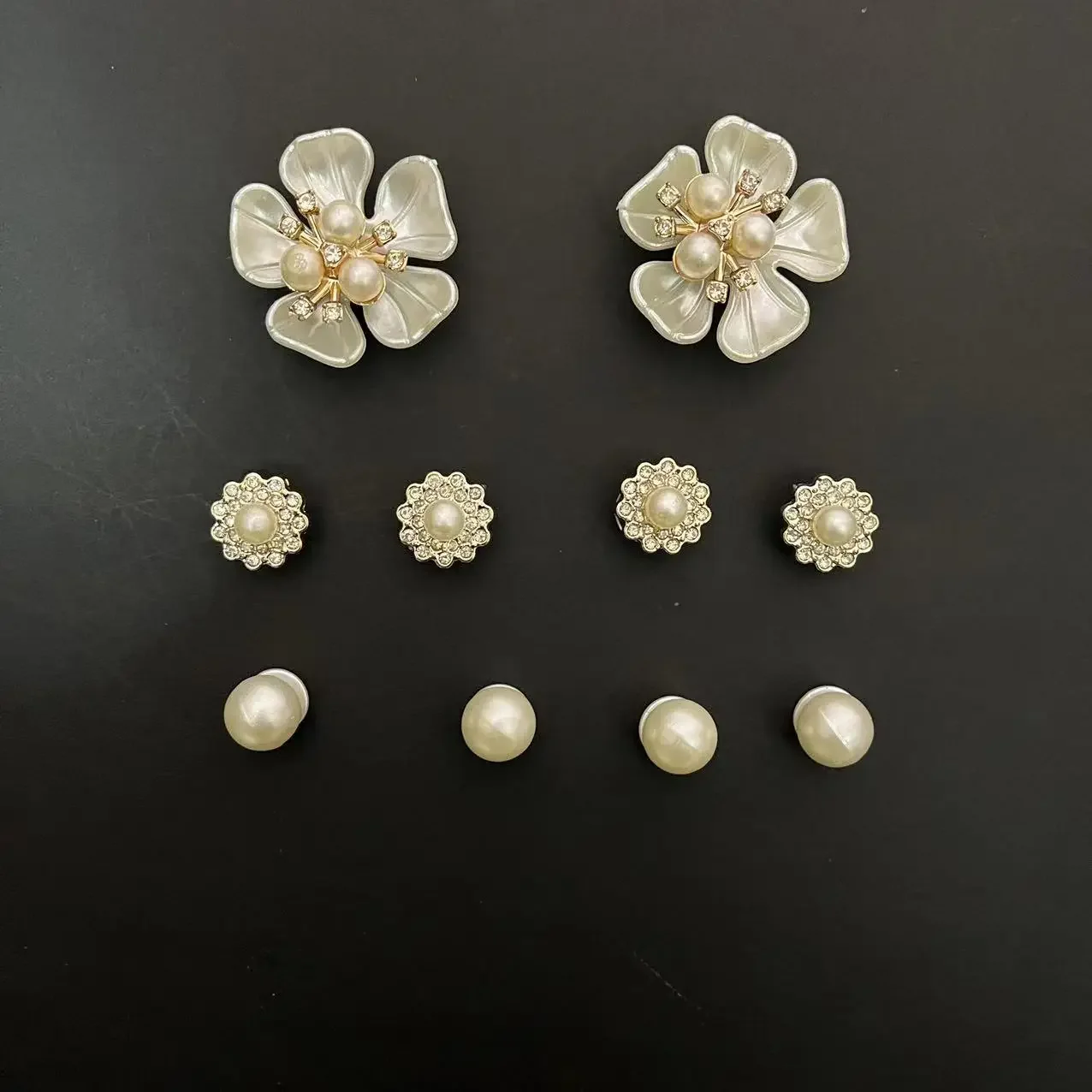 New Style Pearl flower design Vintage Fashion Clogs Shoe Accessories Elegant Shoe buckle decoration Diamond Charms woman gifts