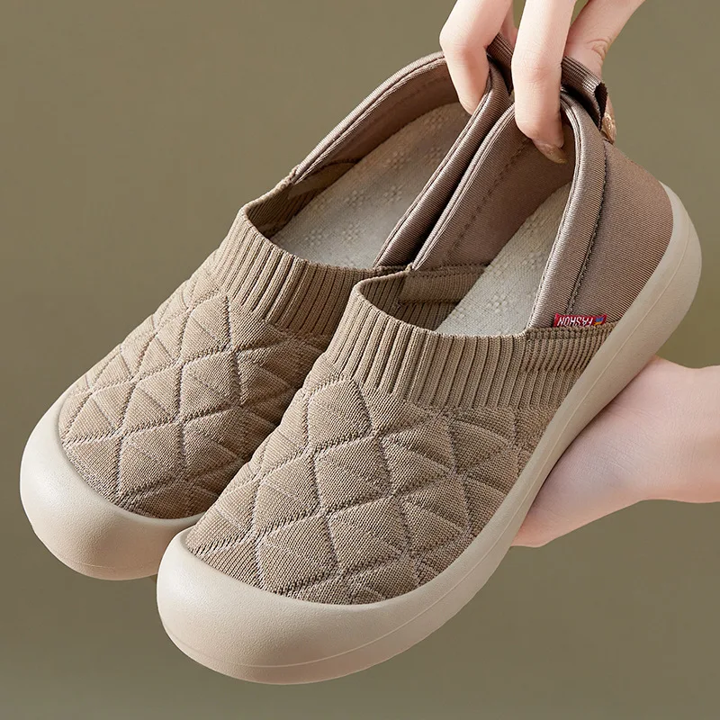 Nouvelles chaussures de printemps pour femmes, chaussures plates en tissu une étape, légères, fond souple, confortables, polyvalentes, chaussures pour maman