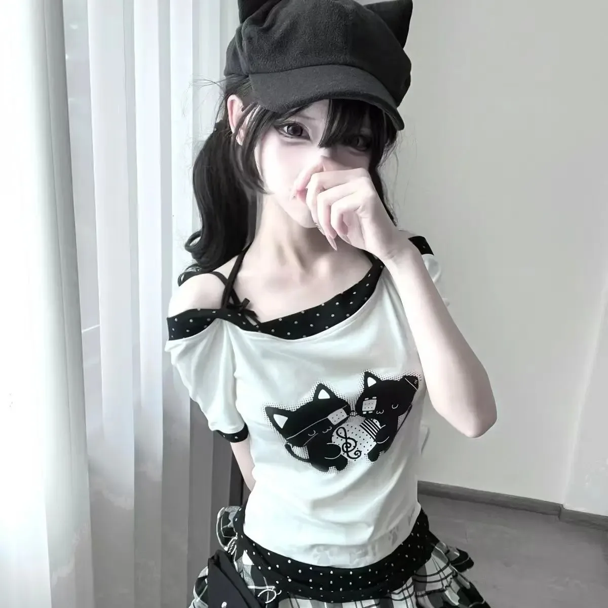 #12 Best Womens Graphic Print Tees to Buy In 2026