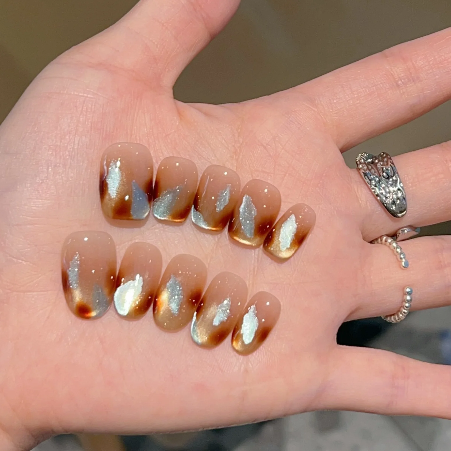 Amber Brown Marble Blur Press on Nails Irregular Cat Eye Glitter Design, Handmade False Nails for Women, Artisan Style Nail Tips