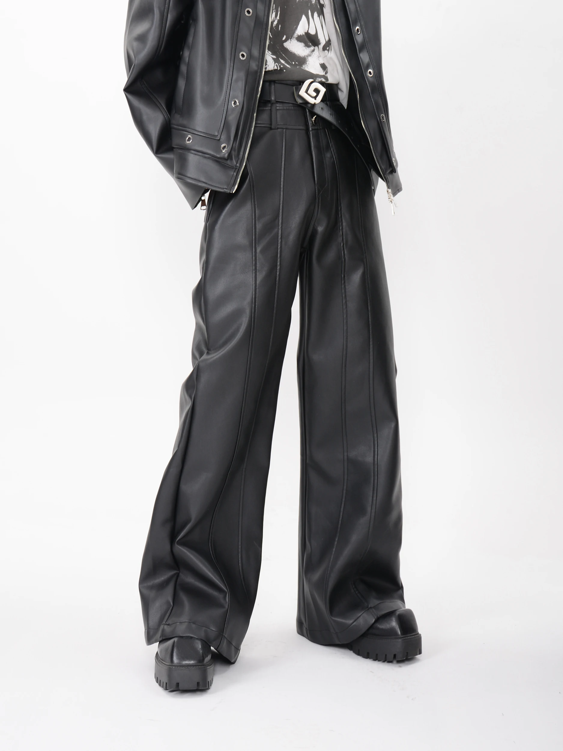 니치 디자이너 해체 디자인 고급감 마이크로 풀 가죽 바지 입체적 루즈 스트레이트 캐주얼